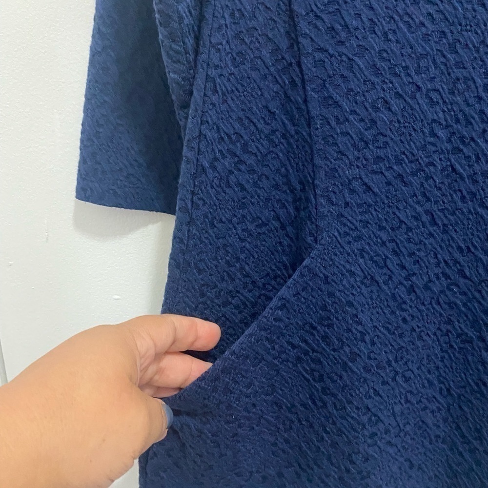 Chico’s Burnout Navy Tunic Top - Picture 3 of 5